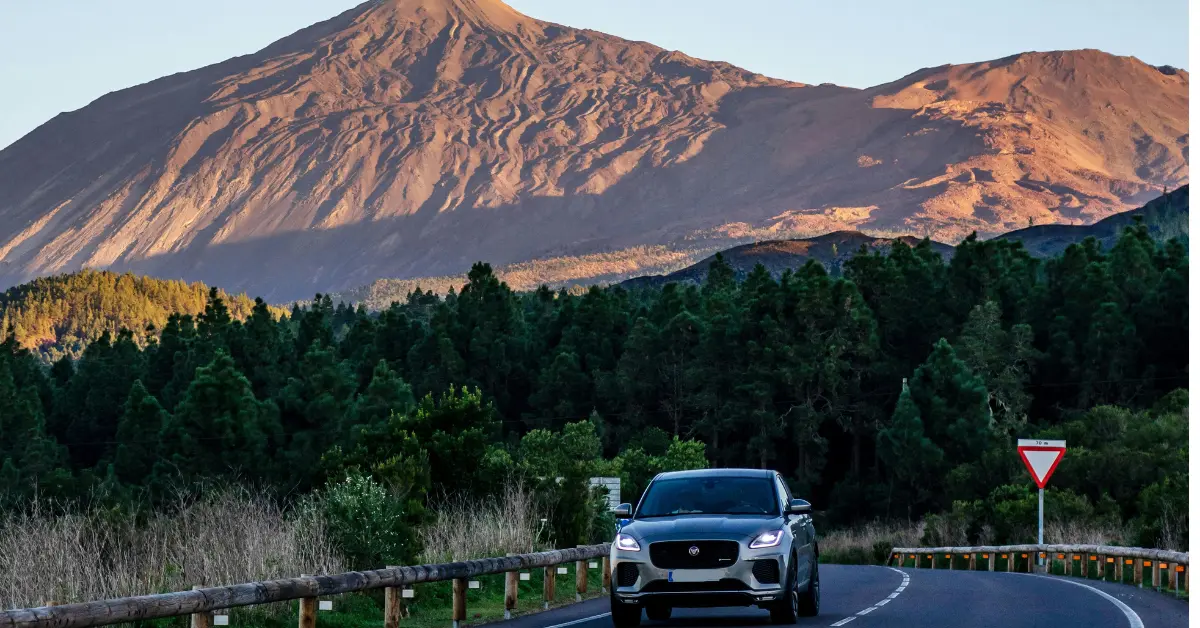 Dónde y cómo alquilar coche en tenerife 2025