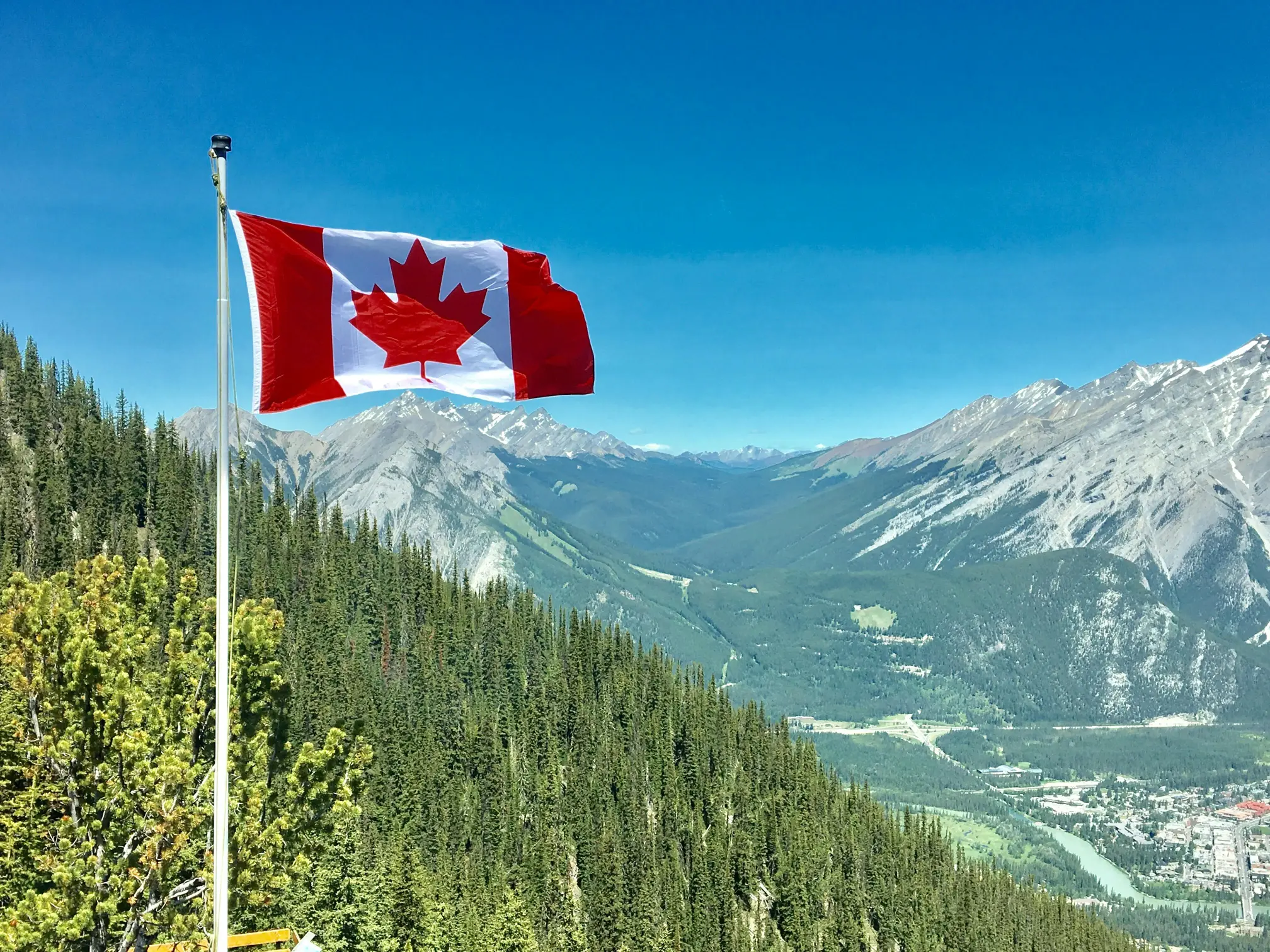 paisaje y bandera canada